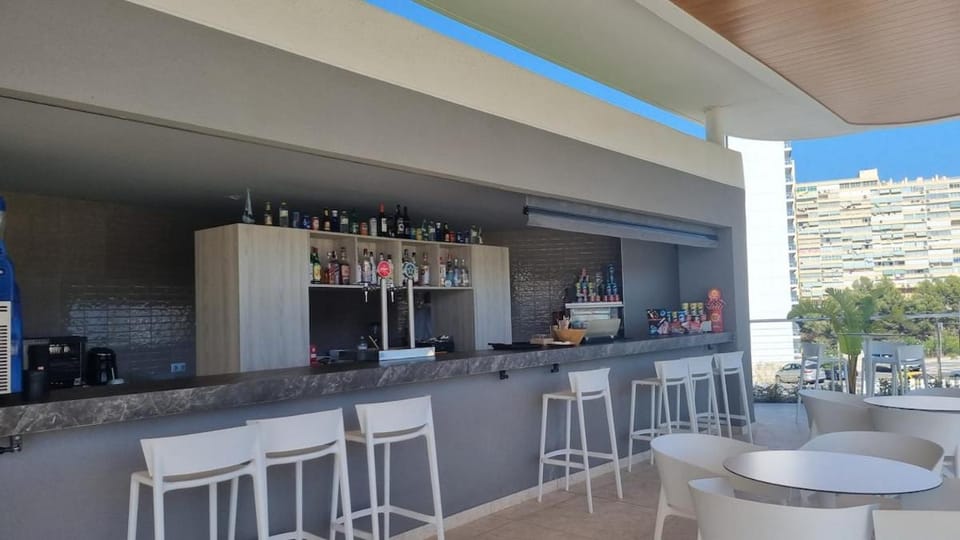 Restaurant/places to eat, Food and drinks, Drinks