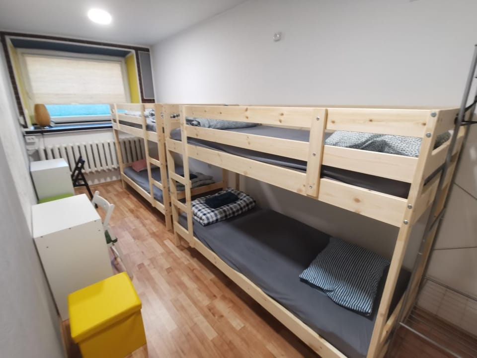 Photo of the whole room, bunk bed