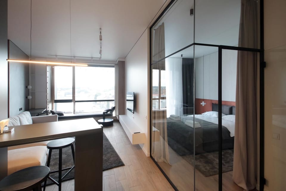 Photo of the whole room, Seating area