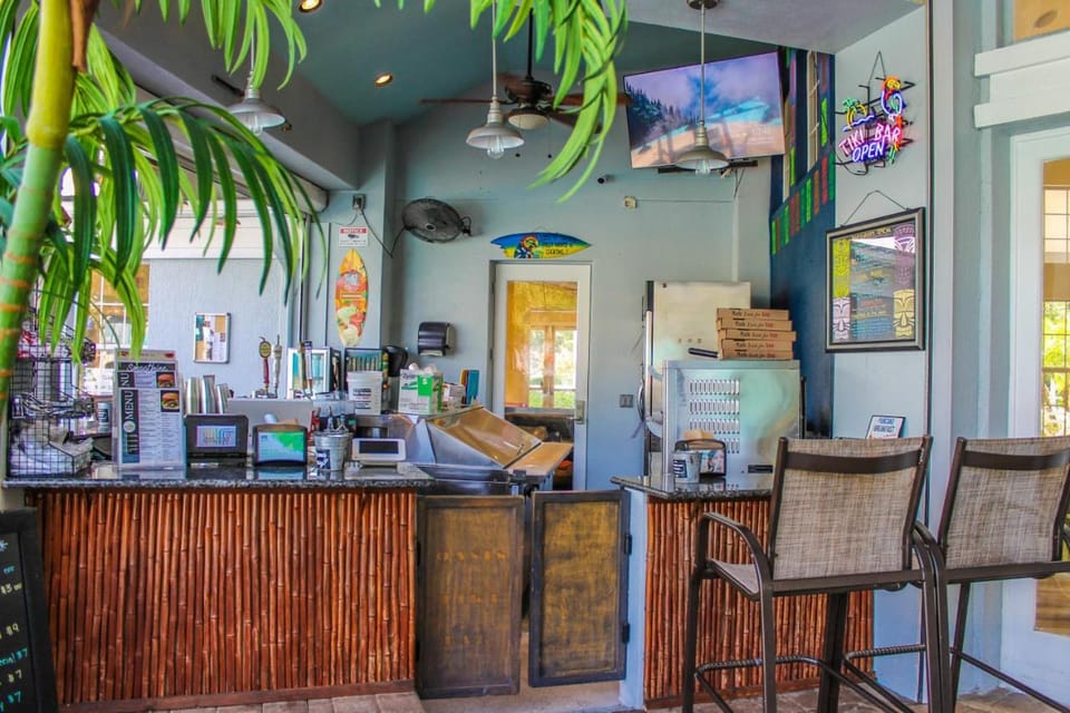Resort Living Cozy Private Stay in Prime Location Apartment in Four Corners