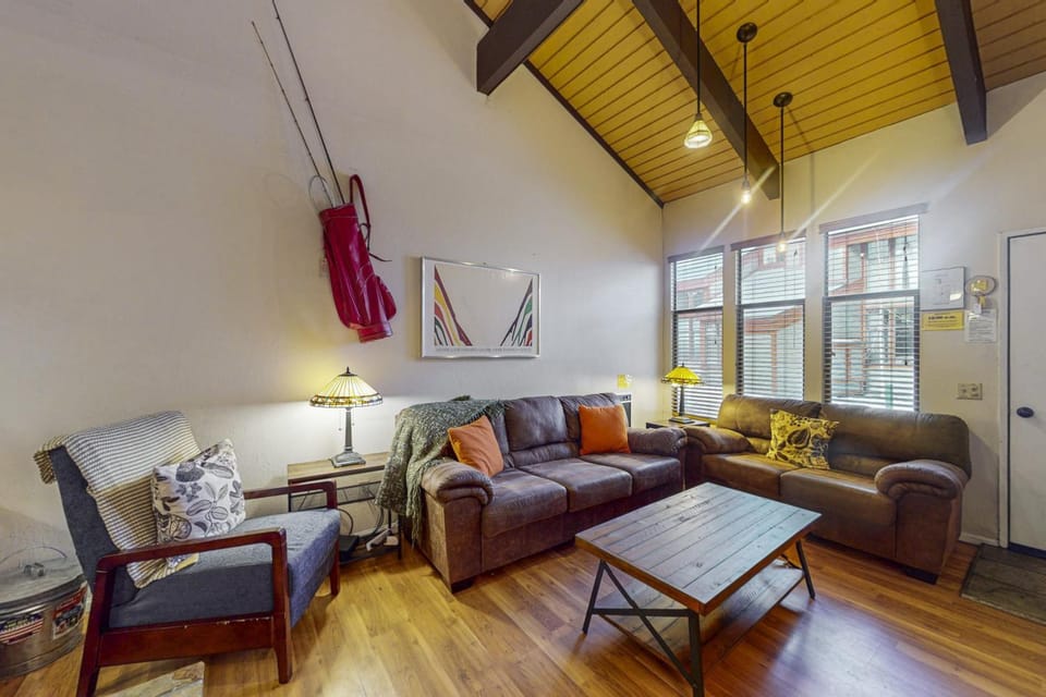 St Moritz 55 F Apartment in Mammoth Lakes
