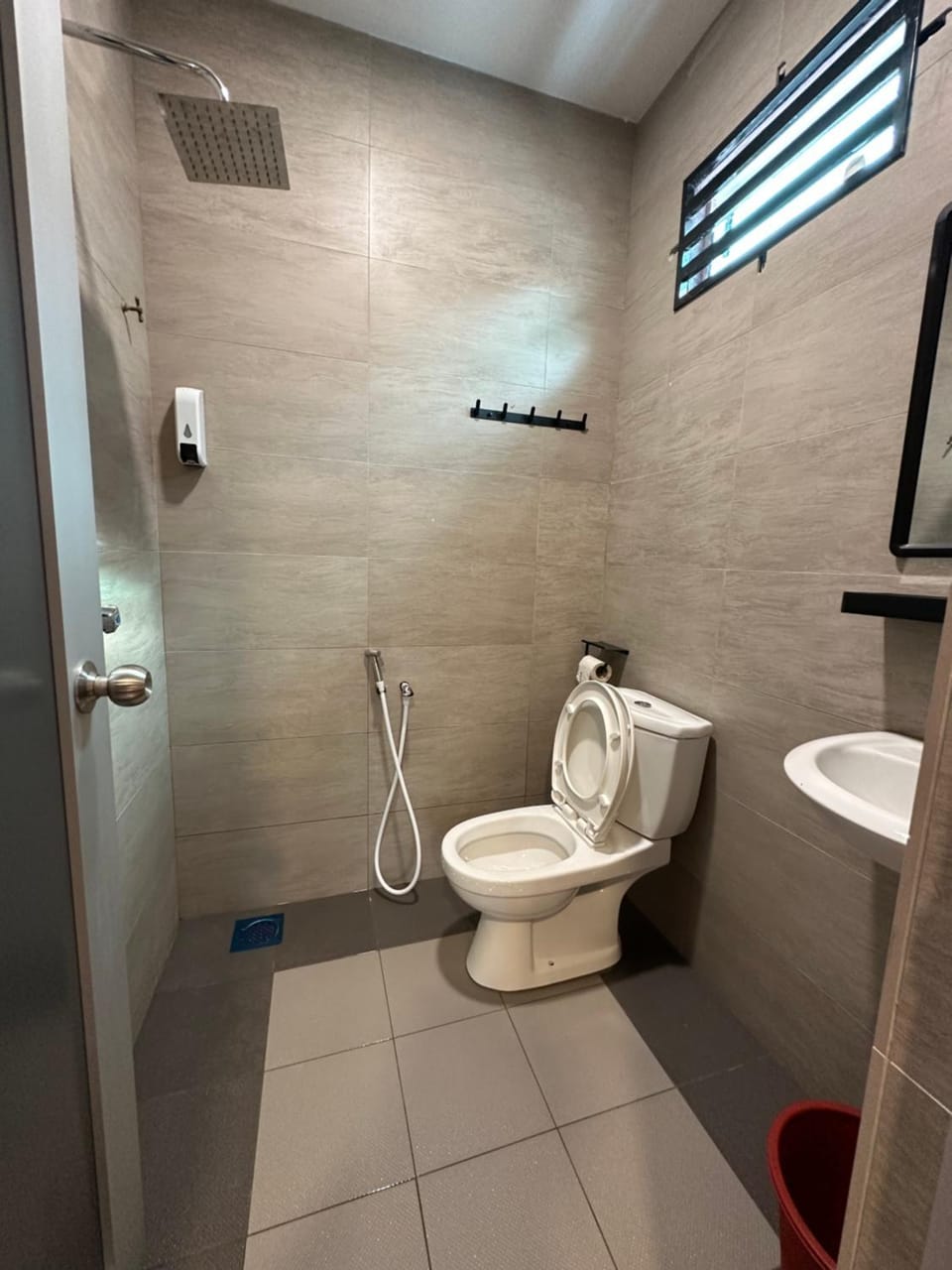 Shower, Toilet, Bathroom