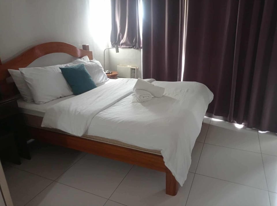 KL Rooms at Greenbelt makati with cityview Apartment hotel in Pasay