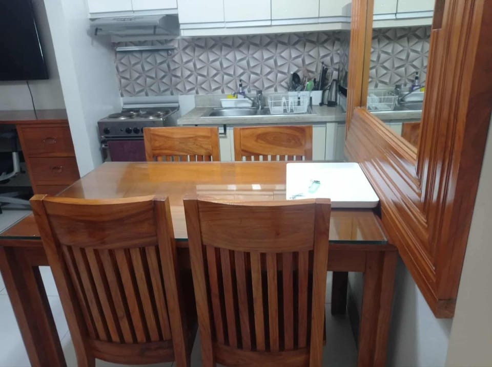 KL Rooms at Greenbelt makati with cityview Apartment hotel in Pasay