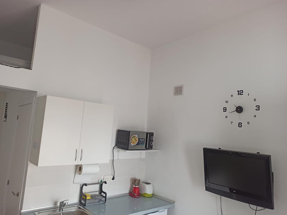 TV and multimedia, Kitchen or kitchenette, minibar