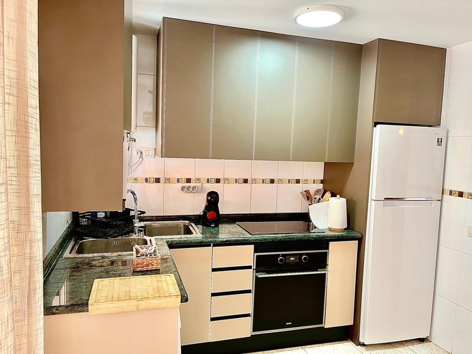 Kitchen or kitchenette, Living room