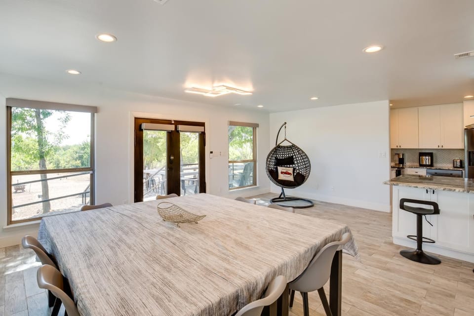 Cozy Interior + Lake View: McKinney Ranch Home! House in McKinney