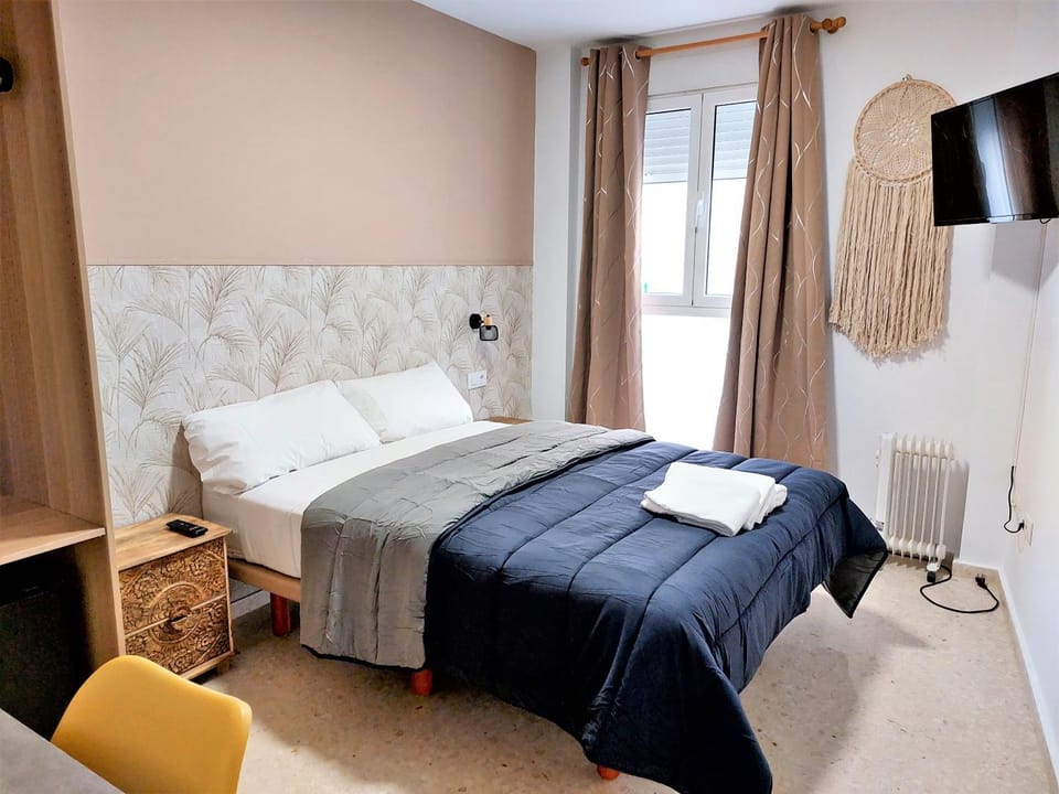 Bed, Photo of the whole room