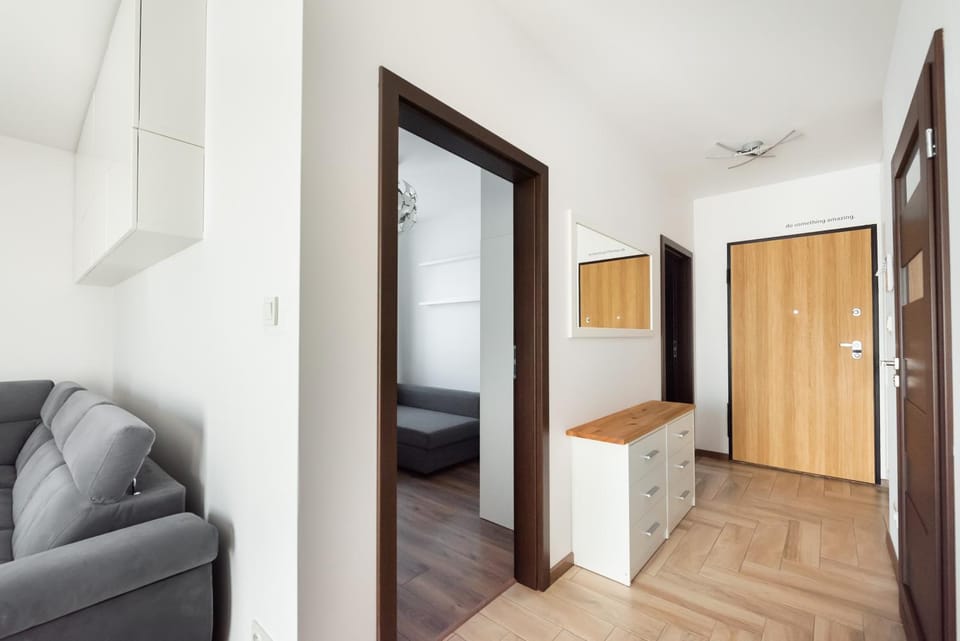 Bed, Living room, Photo of the whole room, Seating area, Bedroom, wardrobe