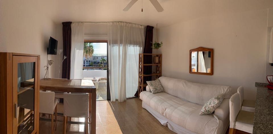 TV and multimedia, Living room, Dining area