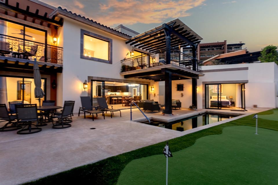 Property building, Patio, View (from property/room), Pool view, Swimming pool, sunbed