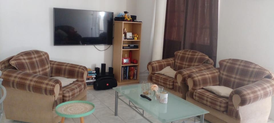 White house Apartment in Flic en Flac