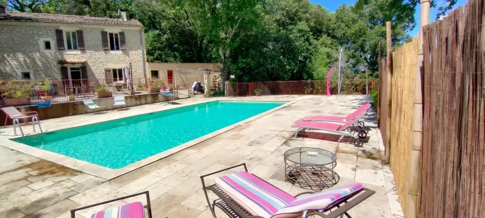 Swimming pool, Swimming pool