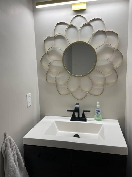 New Stylish Condo Monthly Rental Apartment in Ohio