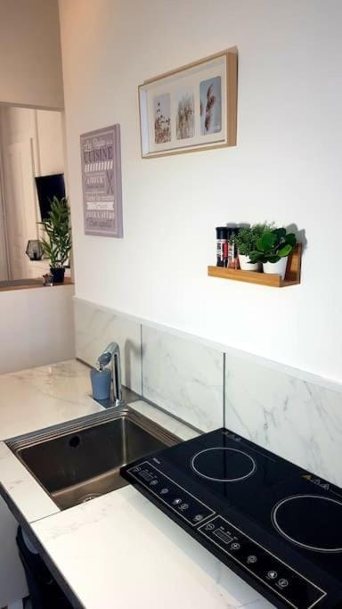 Kitchen or kitchenette, stove