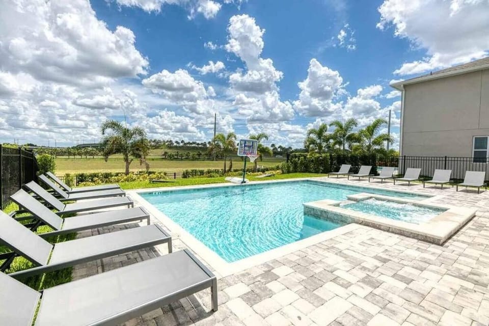 Day, Garden view, Pool view, Swimming pool, sunbed