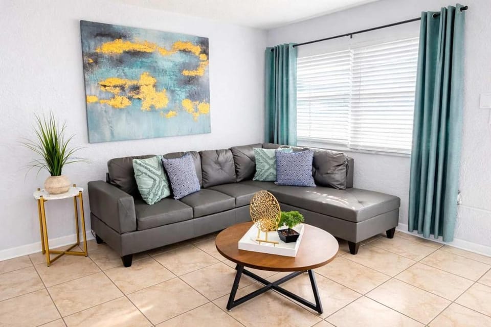 Ocean 25 - Waveside Apartment in Indian Harbour Beach