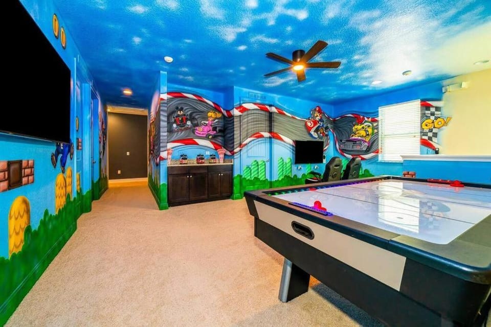 Communal lounge/ TV room, Game Room, Evening entertainment