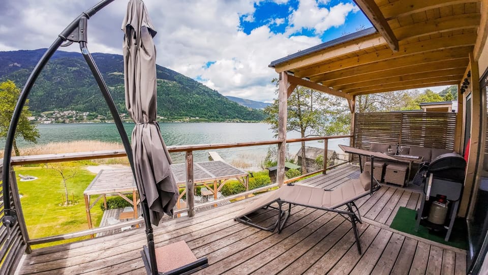 Balcony/Terrace, Lake view