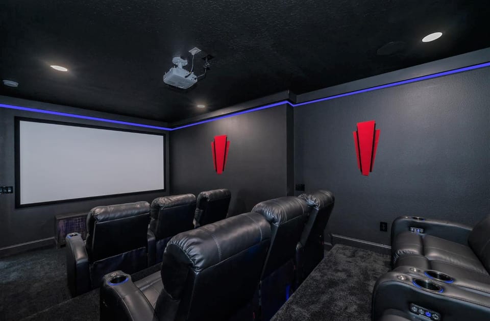 TV and multimedia, Seating area, Entertainment