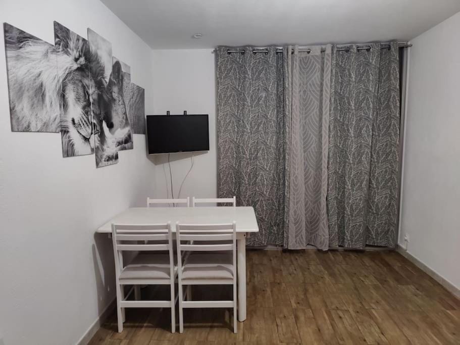 *Le Super Land* Parking Privé * Cadre verdoyant* Apartment in La Grande-Motte