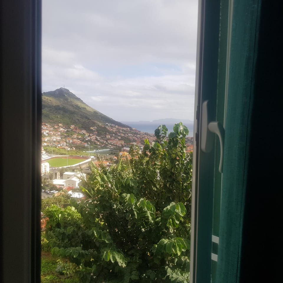 Day, Natural landscape, Mountain view, Sea view