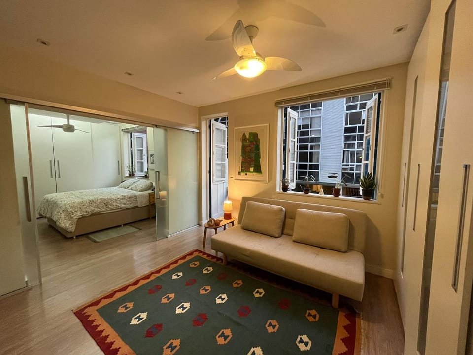 Seating area, Bedroom