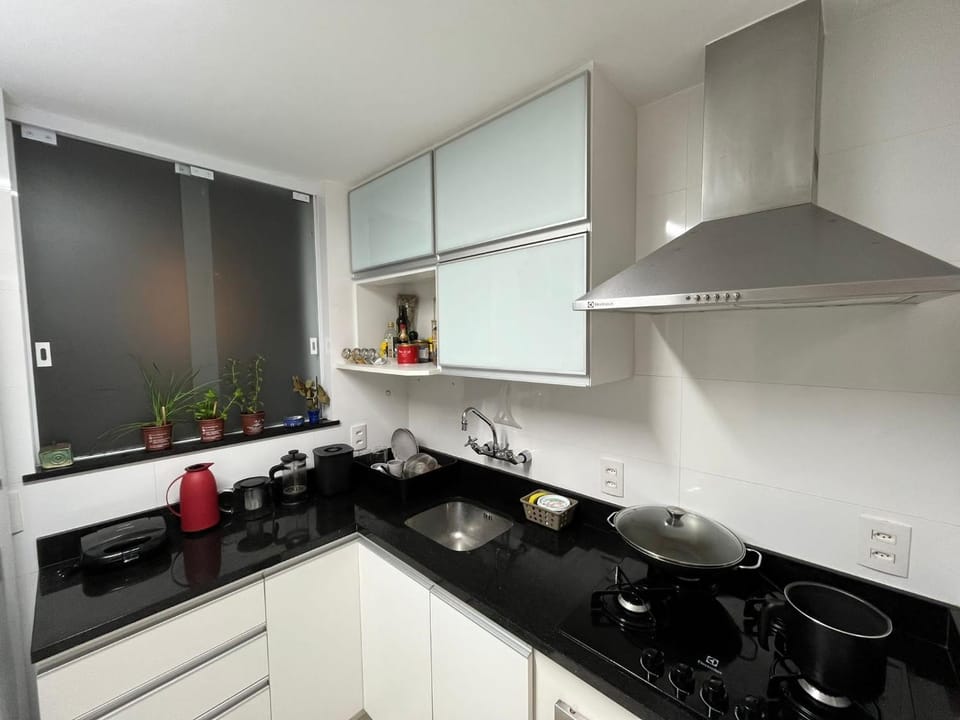 Kitchen or kitchenette, pet friendly, stove
