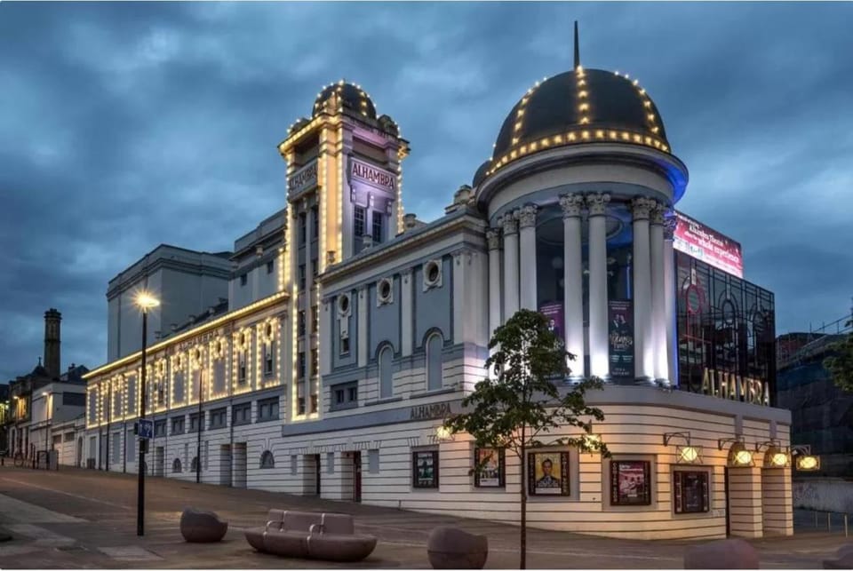 Night, Landmark view, Location