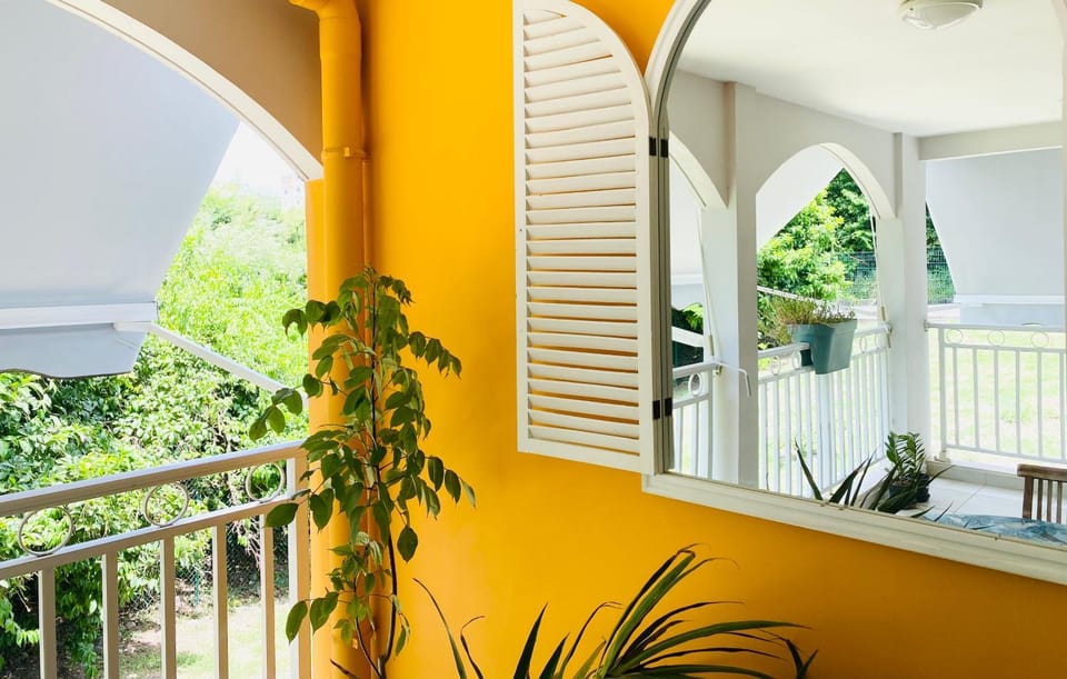Balcony/Terrace, Garden view