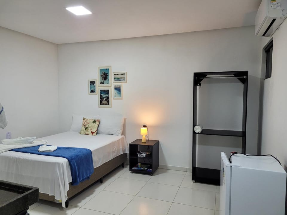 Bed, View (from property/room), Photo of the whole room, Bedroom, minibar, oven, towels, air conditioner