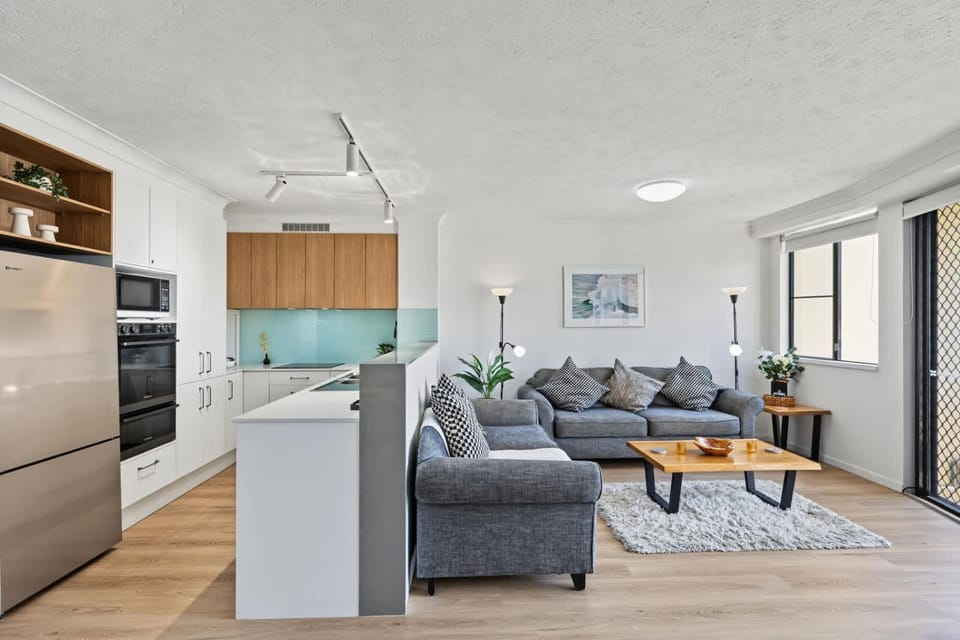 Paradise Ocean 2 Bedroom Apartment - CoastHM Apartment in Gold Coast