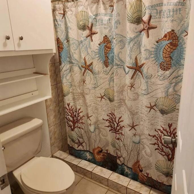 3 bedroom townhouse w garage blocks from the beach House in Rocky Point