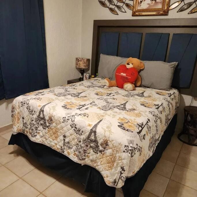 3 bedroom townhouse w garage blocks from the beach House in Rocky Point