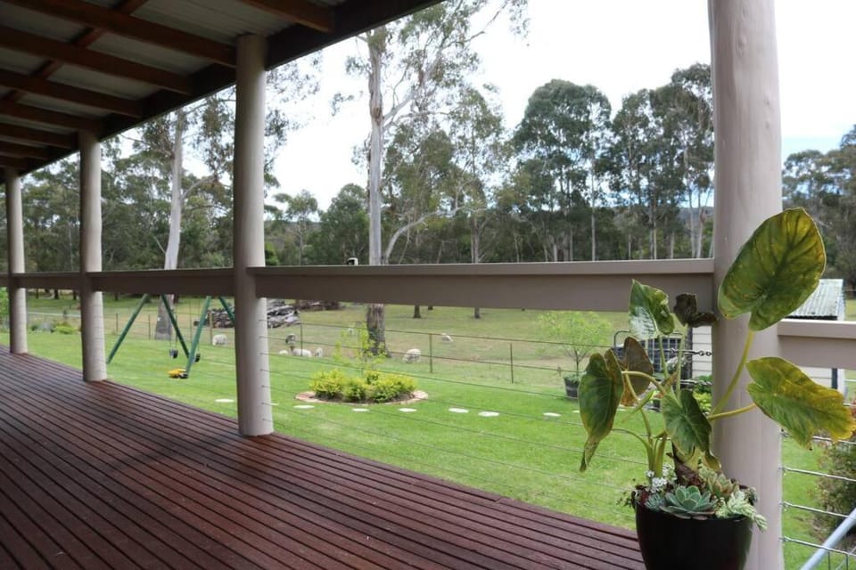 View (from property/room), Balcony/Terrace, Garden view