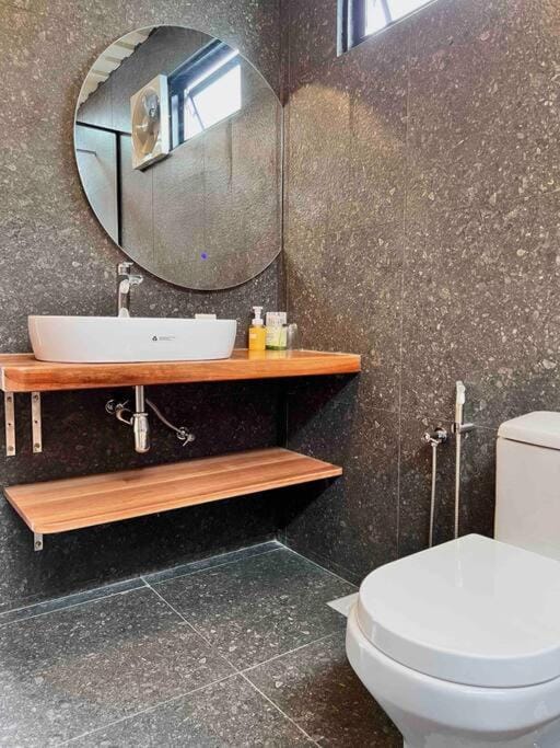 Toilet, Bathroom
