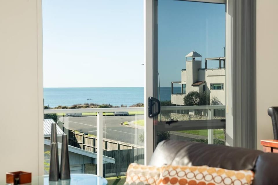 Longbeach Ocean Paradise Apartment in Bay Of Plenty