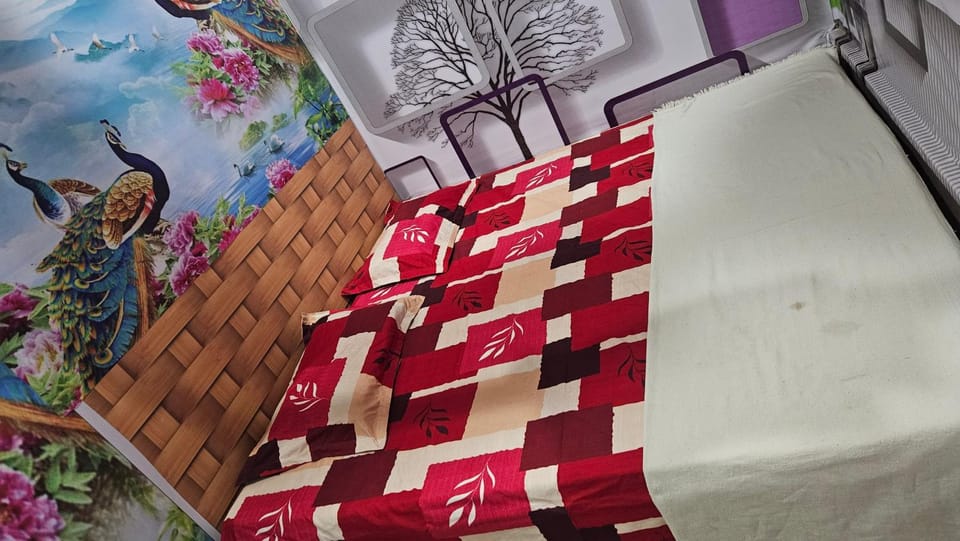 Vrindavan Nivas -Near Prem mandir bankey bihari Capsule hotel in Uttar Pradesh
