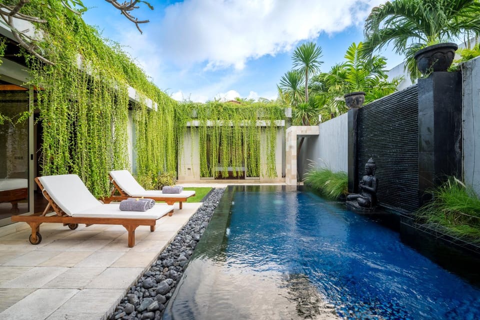 Day, Balcony/Terrace, Swimming pool, sunbed