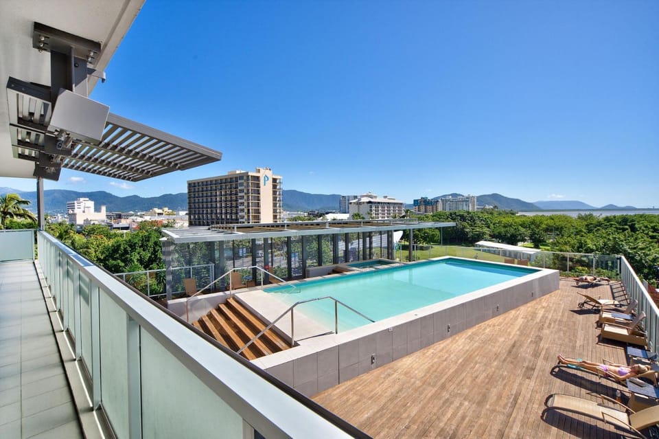 Natural landscape, View (from property/room), Swimming pool, sunbed