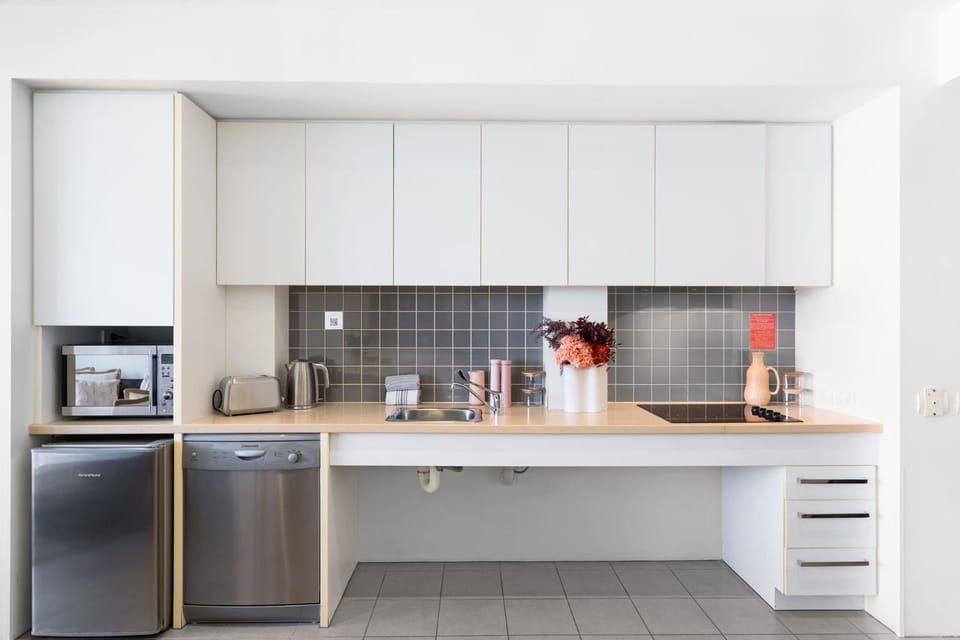 Coffee/tea facilities, Kitchen or kitchenette, dishwasher, minibar, stove, toaster