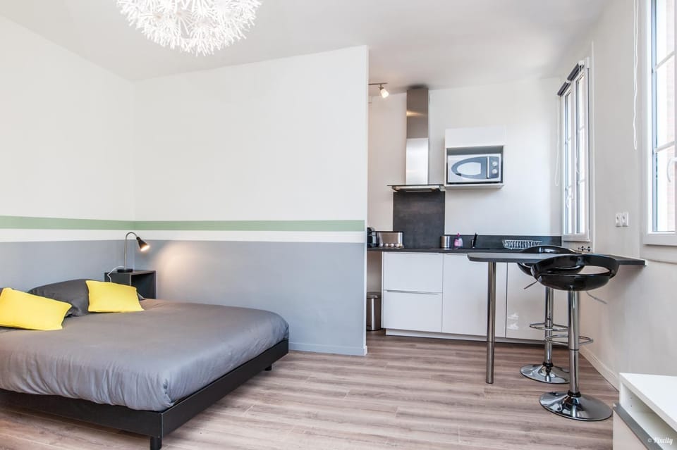 Living room, Bedroom