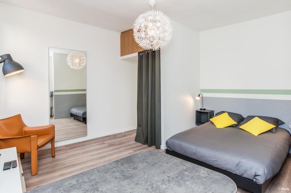Living room, Bedroom