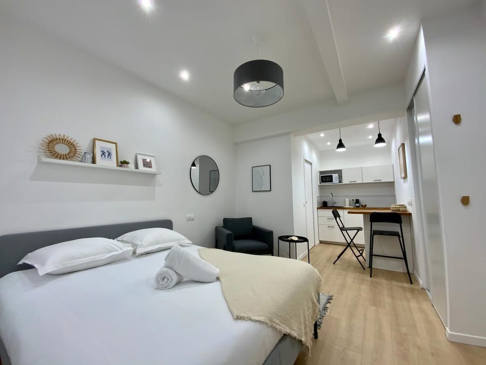 Living room, Bedroom