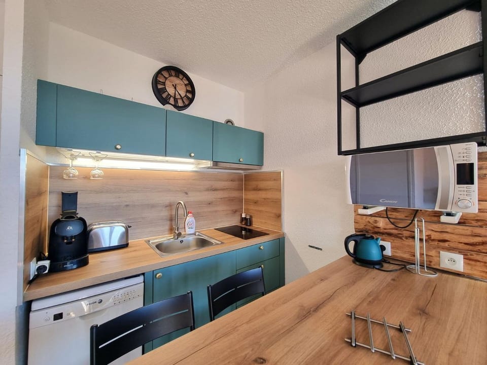 Résidence Les Carlines - Appartement vue vallée au coeur des Orres 1650 MAE-6664 Apartment in Provence-Alpes-Côte d'Azur