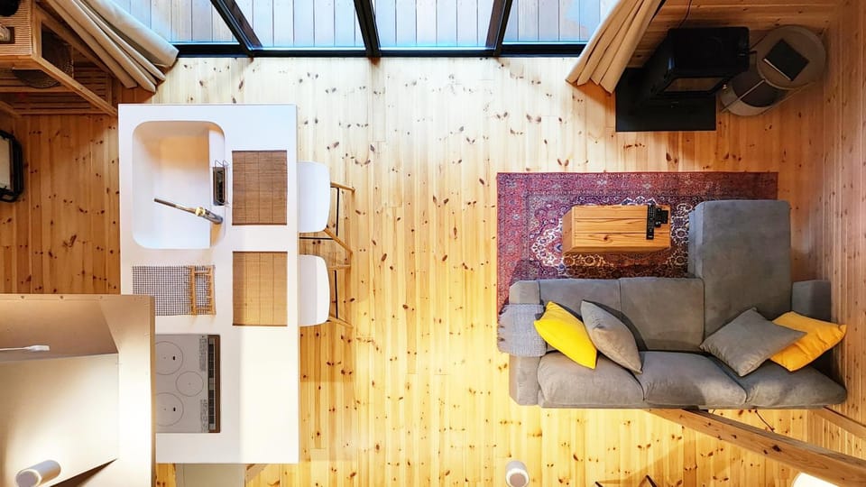TV and multimedia, Living room, Seating area, Evening entertainment, stove