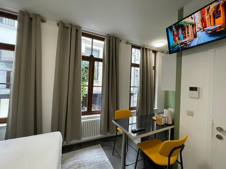 TV and multimedia, Seating area, internet