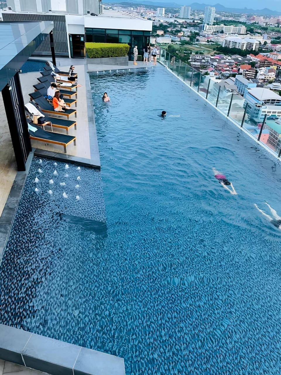 Swimming pool, Swimming pool