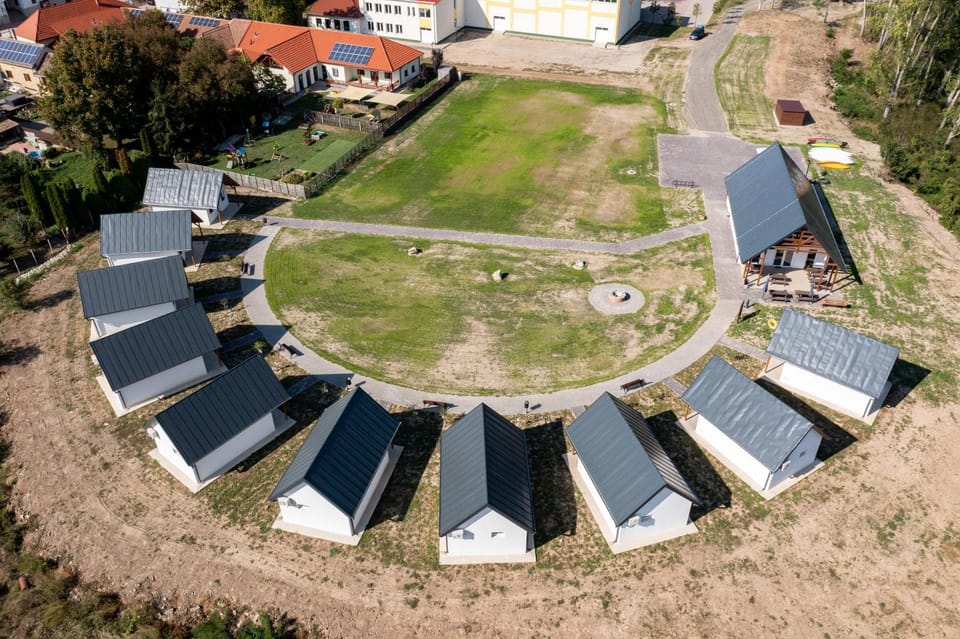 Neighbourhood, Natural landscape, Bird's eye view, Location