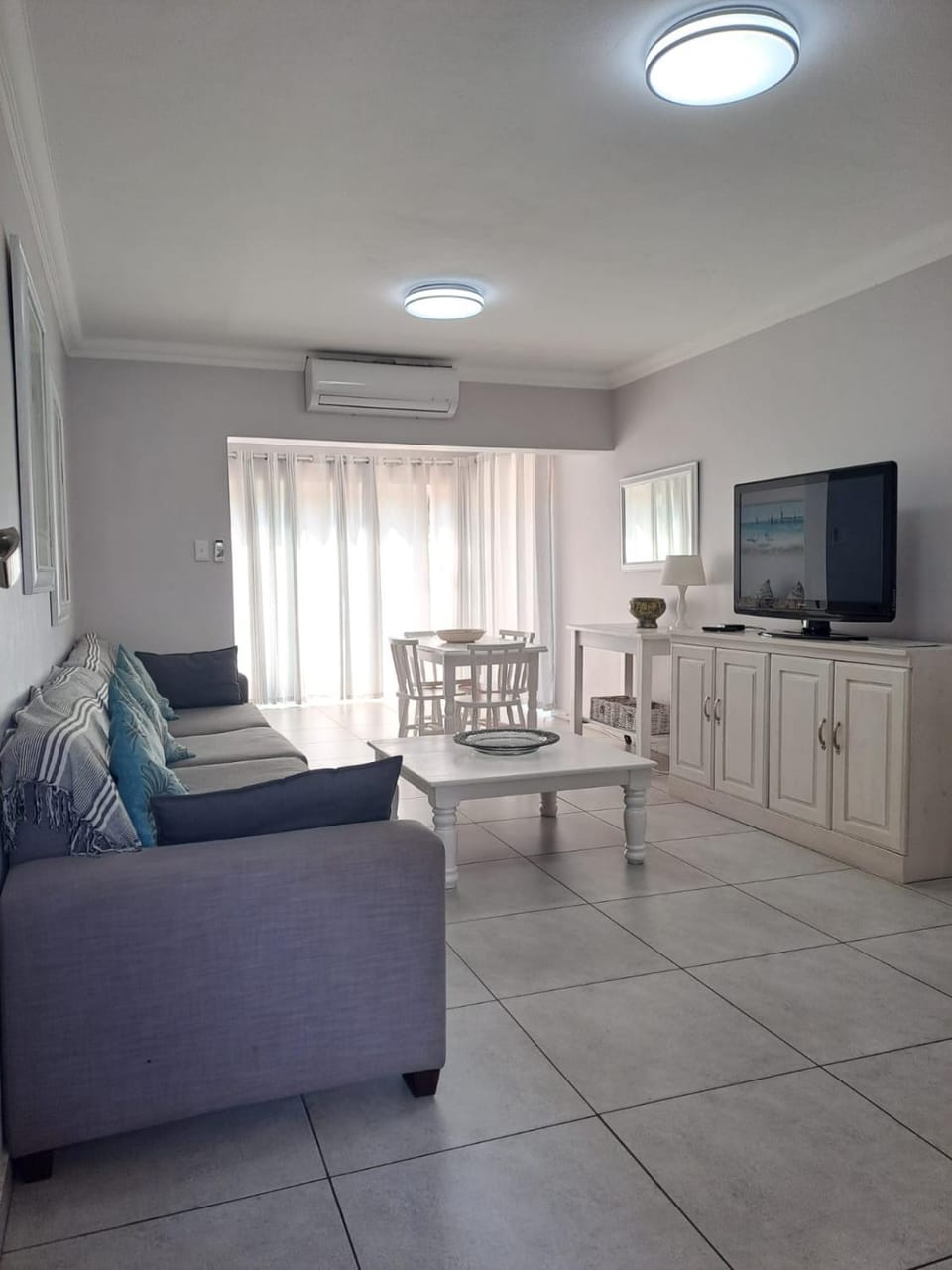 Sea la Vie 12 Bridge Apartment in KwaZulu-Natal